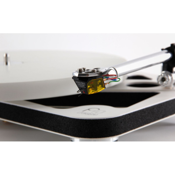 Rega Planar 10 : L'Apogée de l'Ingénierie Analogique