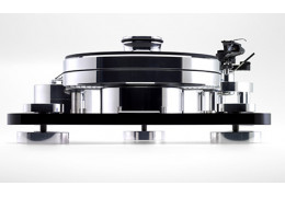 A new era in music listening with the Transrotor Zet 1 Turntable